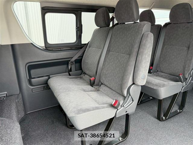 Toyota HIACE VAN 2026-04 7219340-14