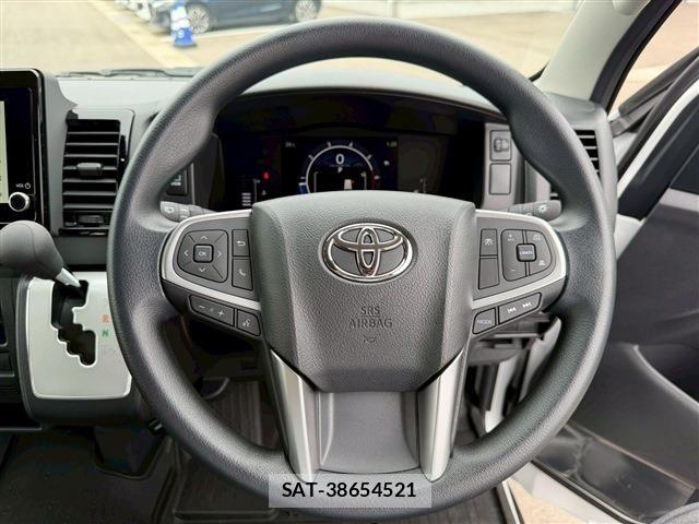 Toyota HIACE VAN 2026-04 7219340-21