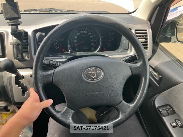 Toyota HIACE VAN 2012-03 7219330-17