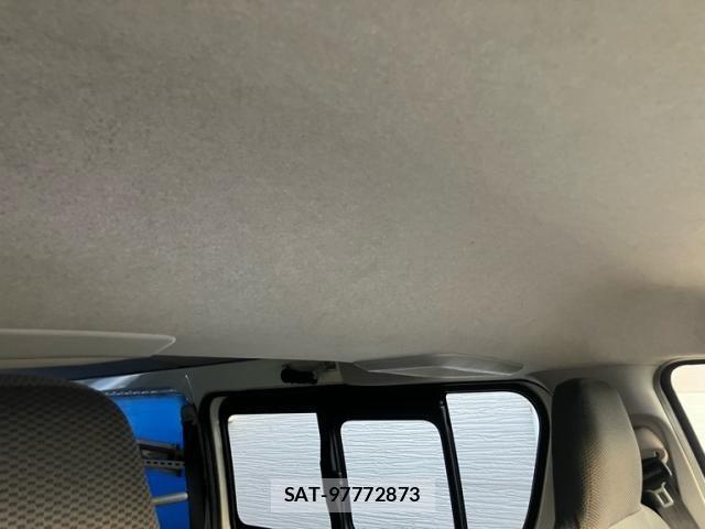 Toyota HIACE VAN 2022-06 7219339-11