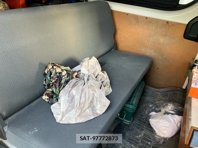 Toyota HIACE VAN 2022-06 7219339-12