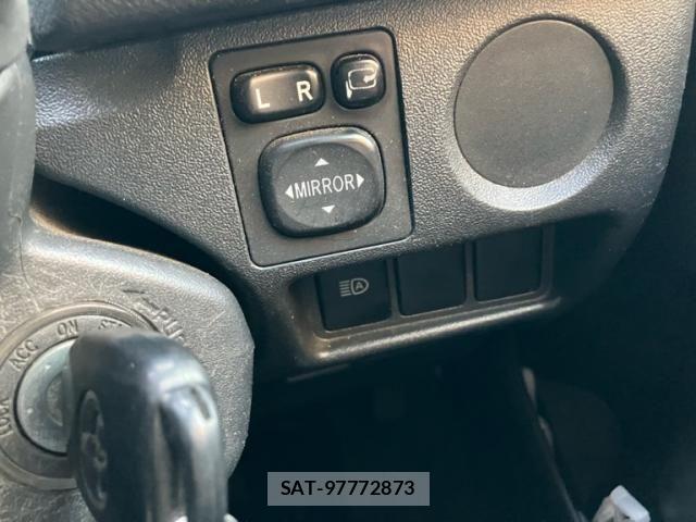 Toyota HIACE VAN 2022-06 7219339-18
