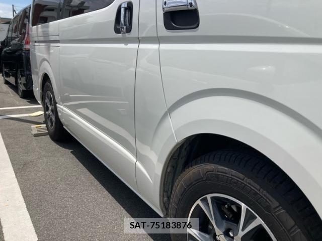 Toyota HIACE VAN 2020-06 7219333-14