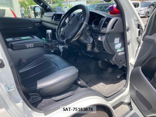 Toyota HIACE VAN 2020-06 7219333-16