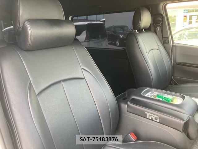 Toyota HIACE VAN 2020-06 7219333-17