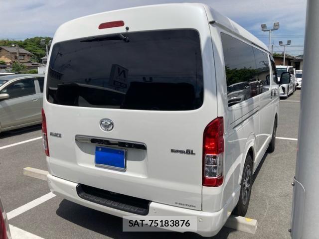 Toyota HIACE VAN 2020-06 7219333-1