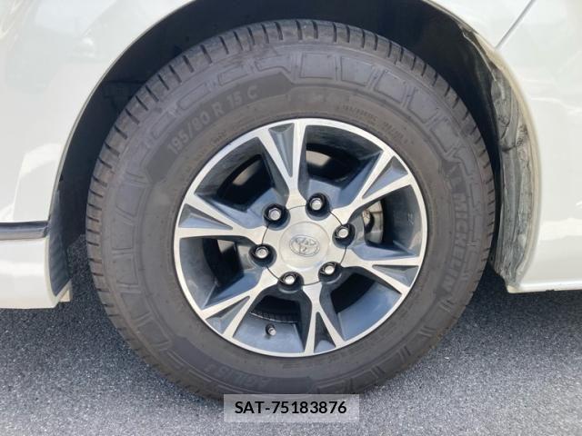 Toyota HIACE VAN 2020-06 7219333-2