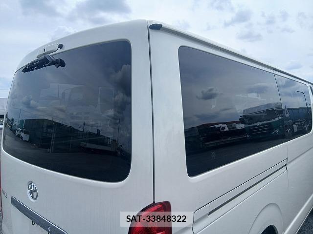 Toyota HIACE VAN 2025-03 7219341-10
