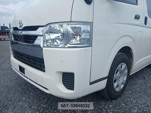 Toyota HIACE VAN 2025-03 7219341-11