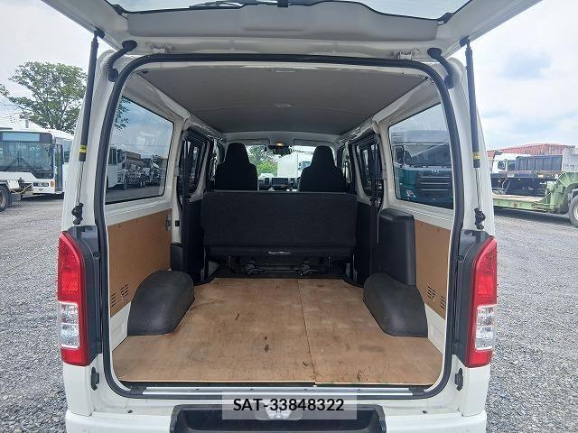 Toyota HIACE VAN 2025-03 7219341-16