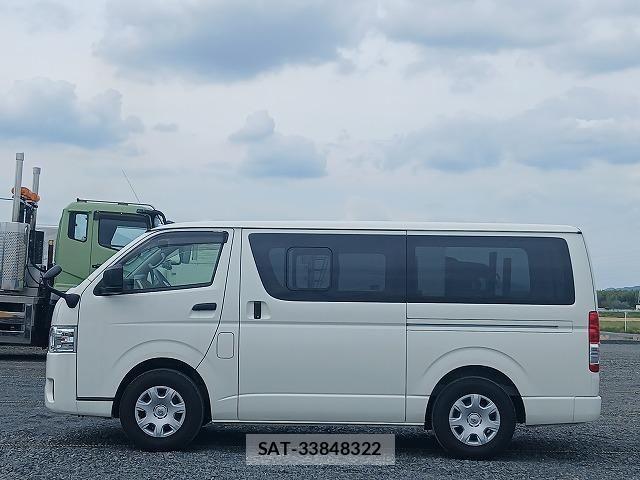 Toyota HIACE VAN 2025-03 7219341-6