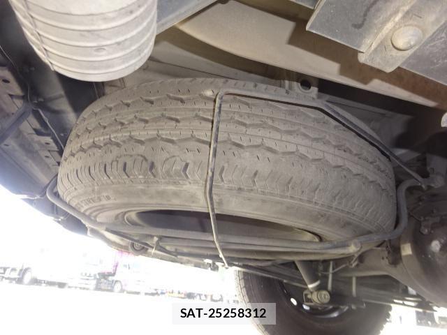 Toyota HIACE VAN 2017-08 7219334-23