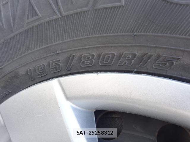 Toyota HIACE VAN 2017-08 7219334-26
