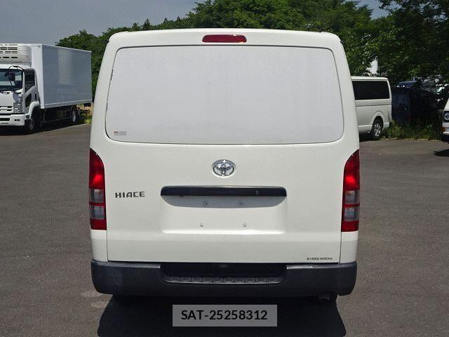 Toyota HIACE VAN 2017-08 7219334-6