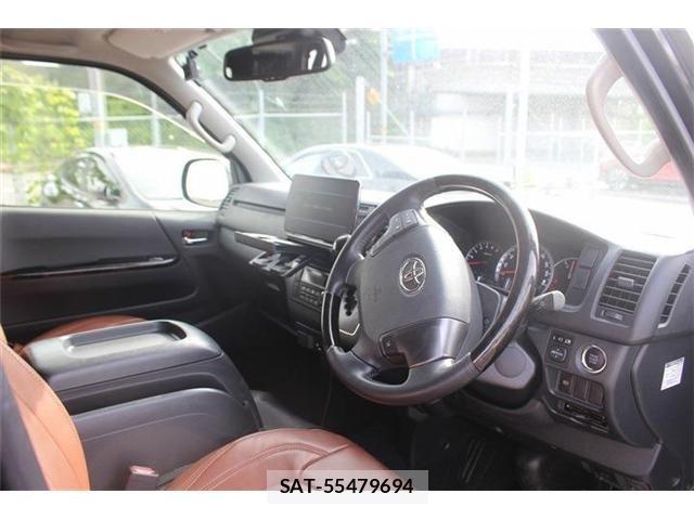 Toyota HIACE VAN 2018-06 7219332-29
