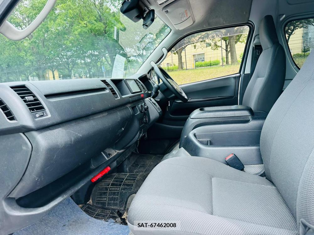 Toyota HIACE VAN 2020 7171843-9