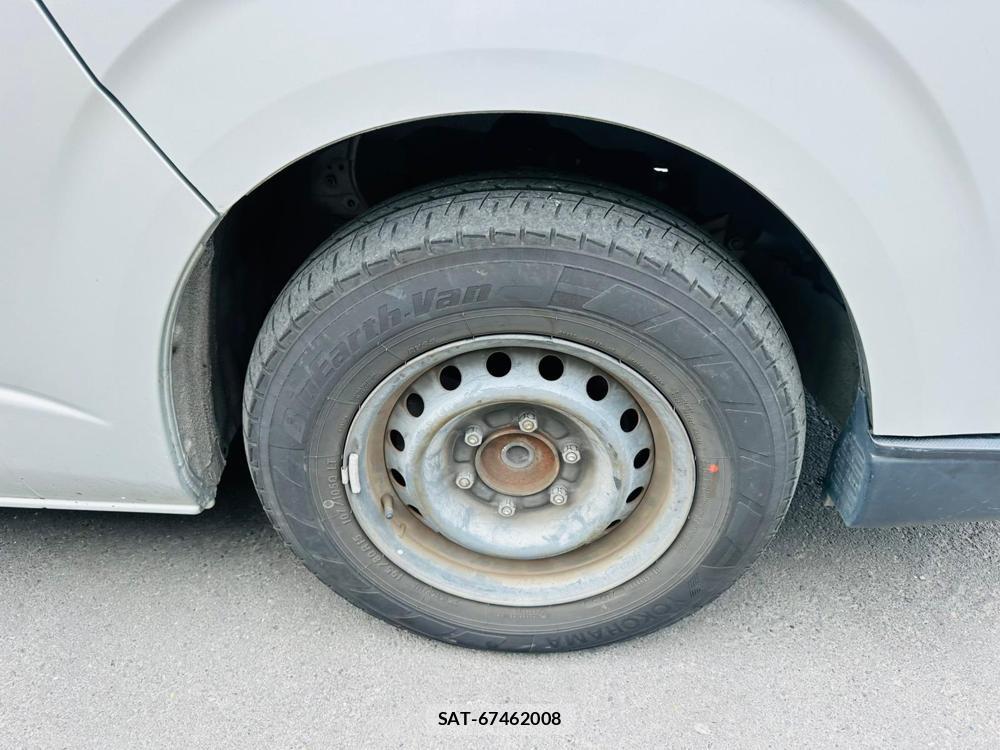 Toyota HIACE VAN 2020 7171843-27