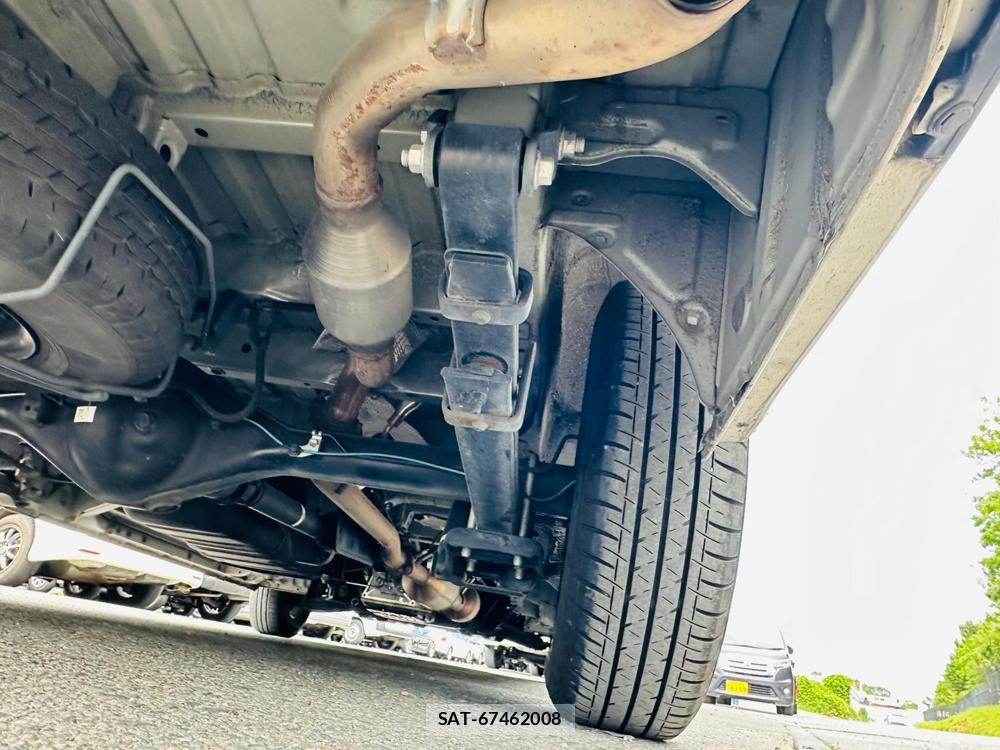 Toyota HIACE VAN 2020 7171843-35