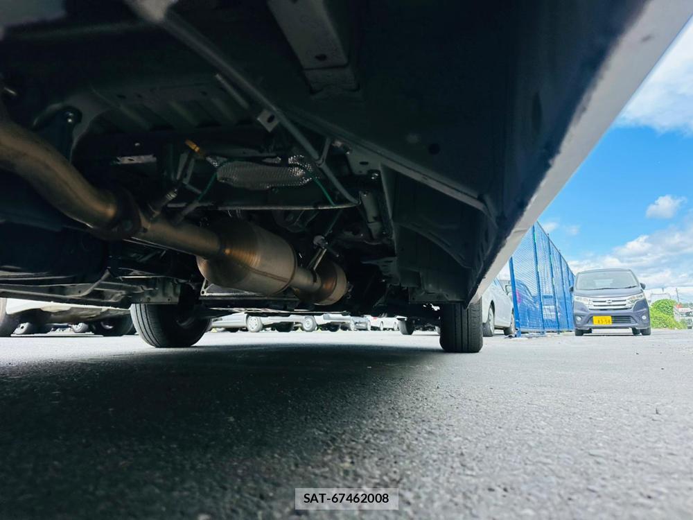 Toyota HIACE VAN 2020 7171843-36