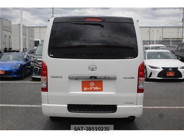 Toyota HIACE VAN 2020-03 7271995-11