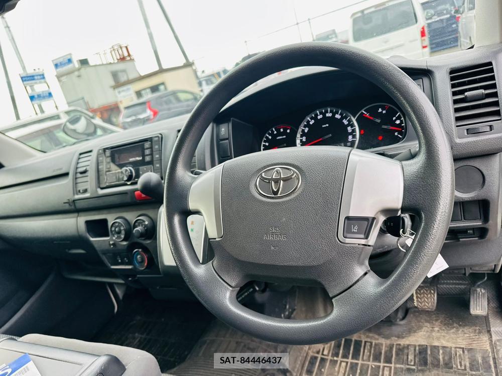 Toyota HIACE VAN 2019-09 7175237-14