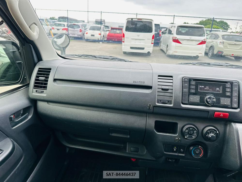 Toyota HIACE VAN 2019-09 7175237-17