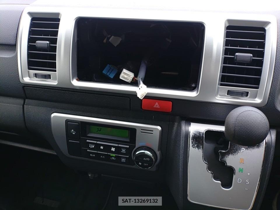 Toyota HIACE VAN 2020 7269295-9