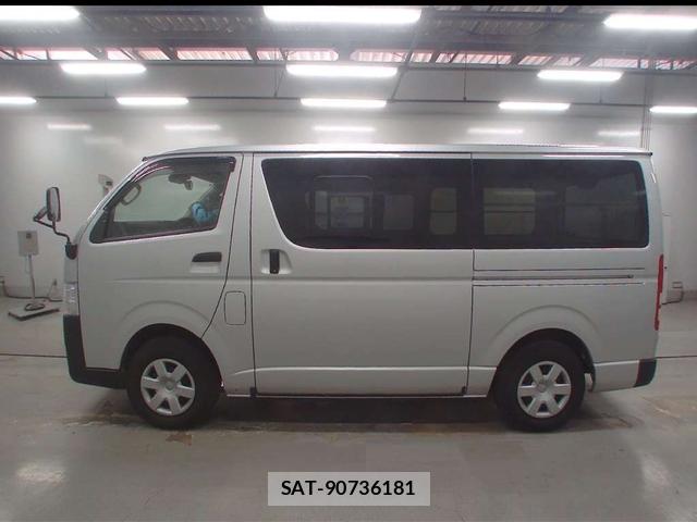 Toyota HIACE VAN 2020 7335620-1