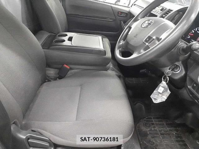 Toyota HIACE VAN 2020 7335620-6