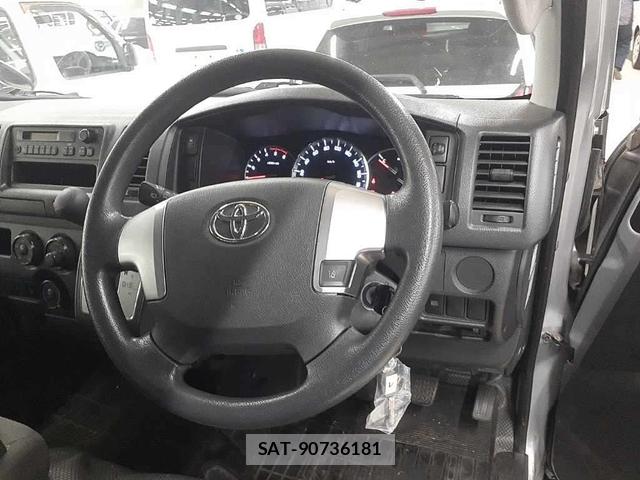 Toyota HIACE VAN 2020 7335620-7