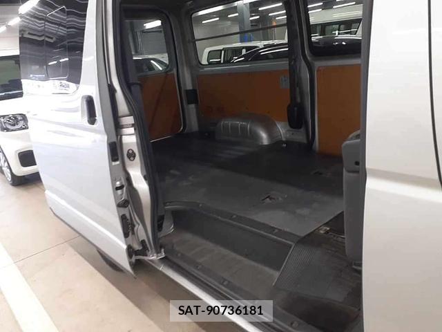 Toyota HIACE VAN 2020 7335620-8