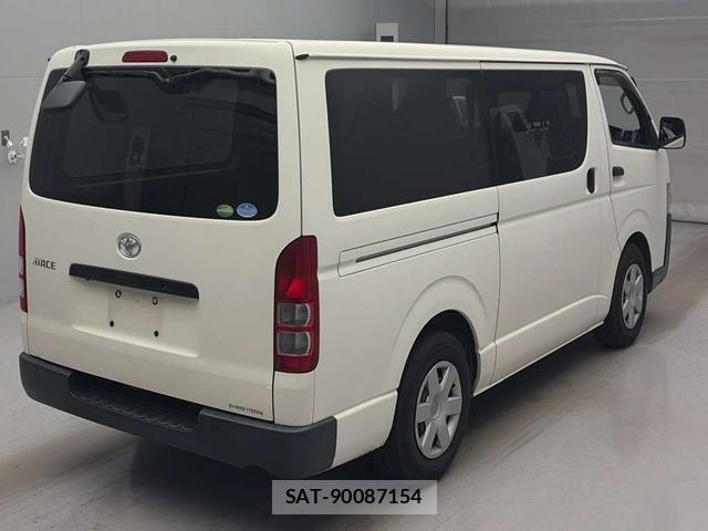 Toyota HIACE VAN 2019 7335626-1