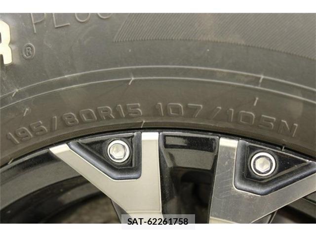 Toyota HIACE VAN 2021-05 7327372-26