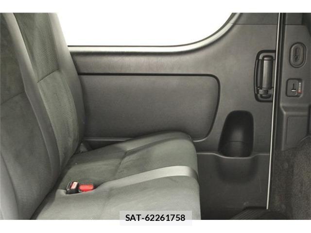 Toyota HIACE VAN 2021-05 7327372-29