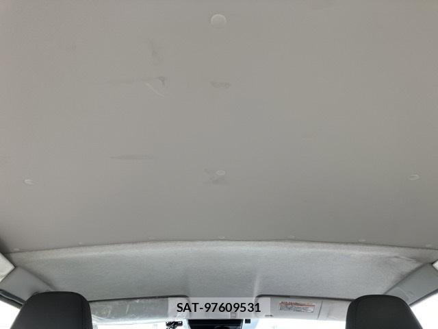 Toyota HIACE VAN 2020-05 7369174-9