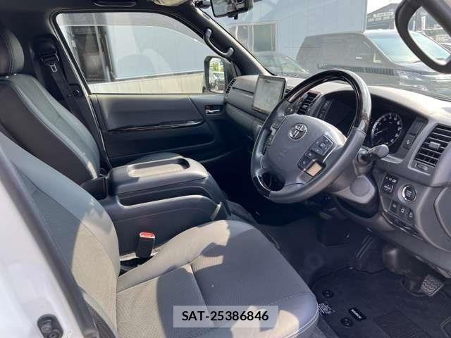 Toyota HIACE VAN 2024-01 7454662-12