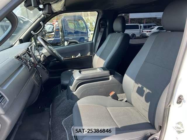 Toyota HIACE VAN 2024-01 7454662-13