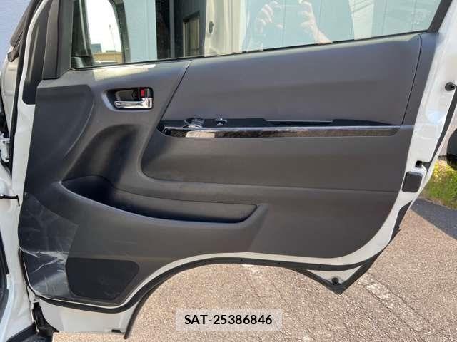 Toyota HIACE VAN 2024-01 7454662-25