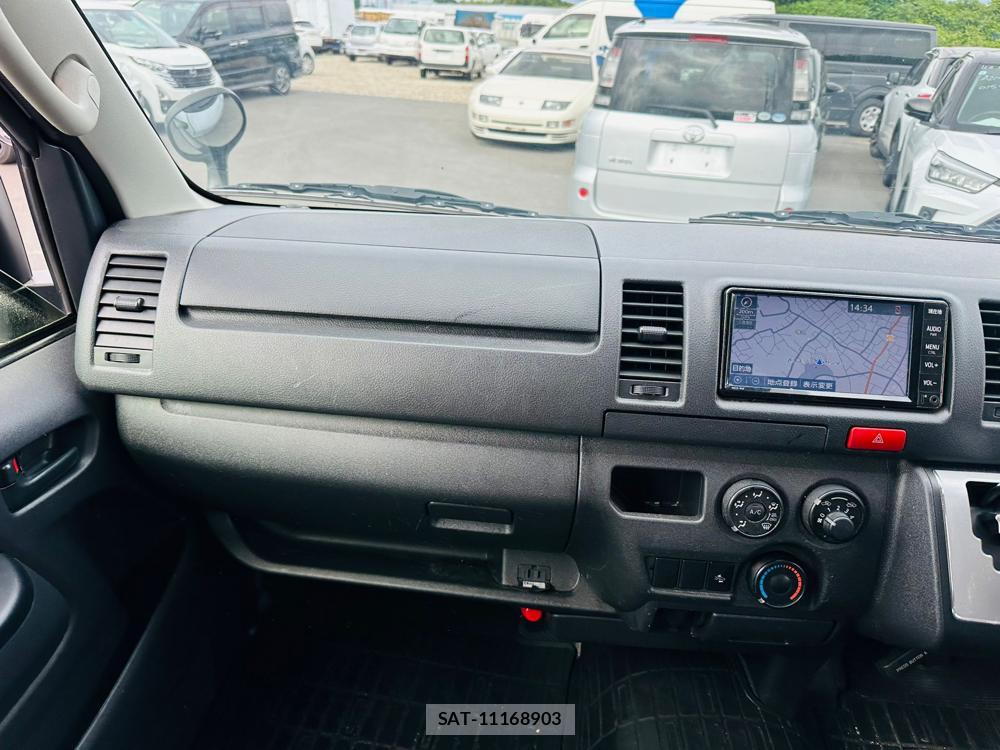 Toyota HIACE VAN 2020 7279938-17