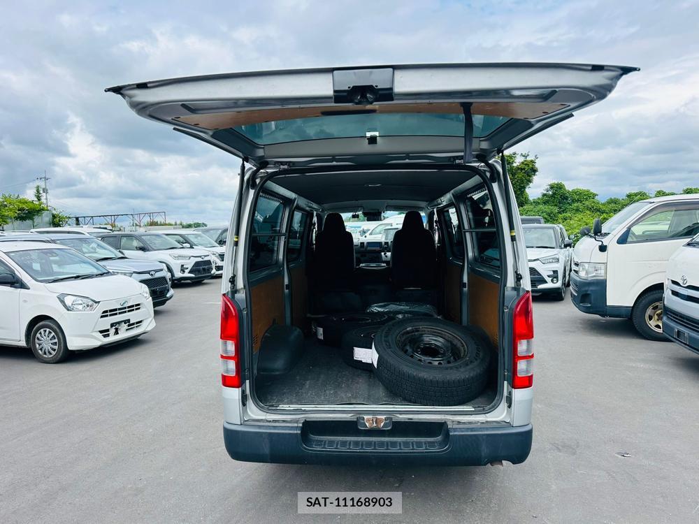 Toyota HIACE VAN 2020 7279938-26