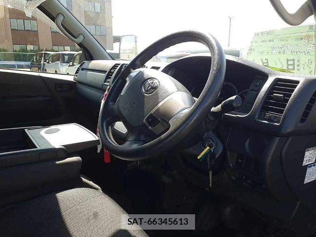 Toyota HIACE VAN 2019-05 7489163-10