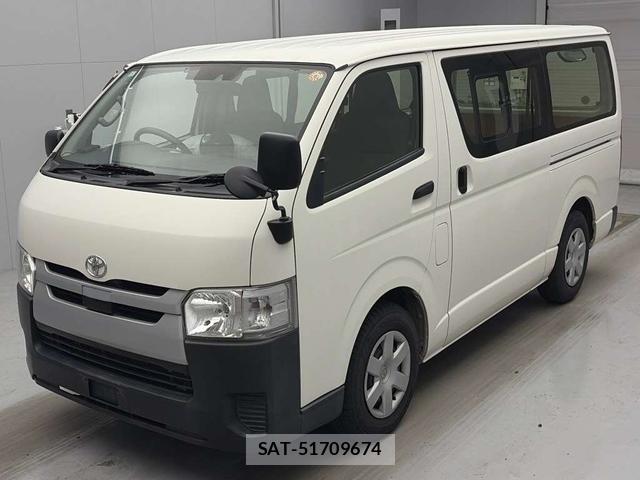 Toyota HIACE VAN 2019-03 7489905-0