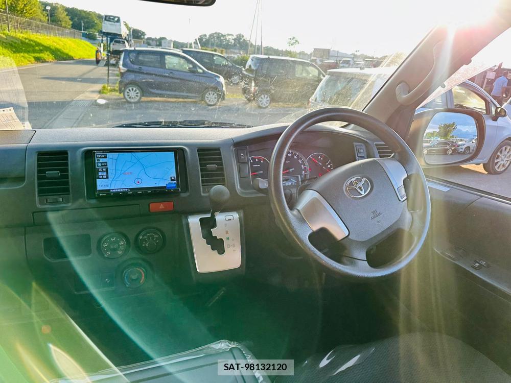 Toyota HIACE VAN 2019 7193936-13