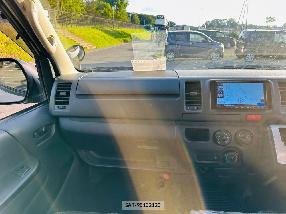 Toyota HIACE VAN 2019 7193936-17