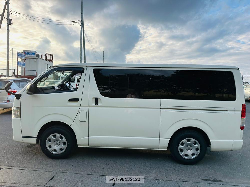 Toyota HIACE VAN 2019 7193936-1