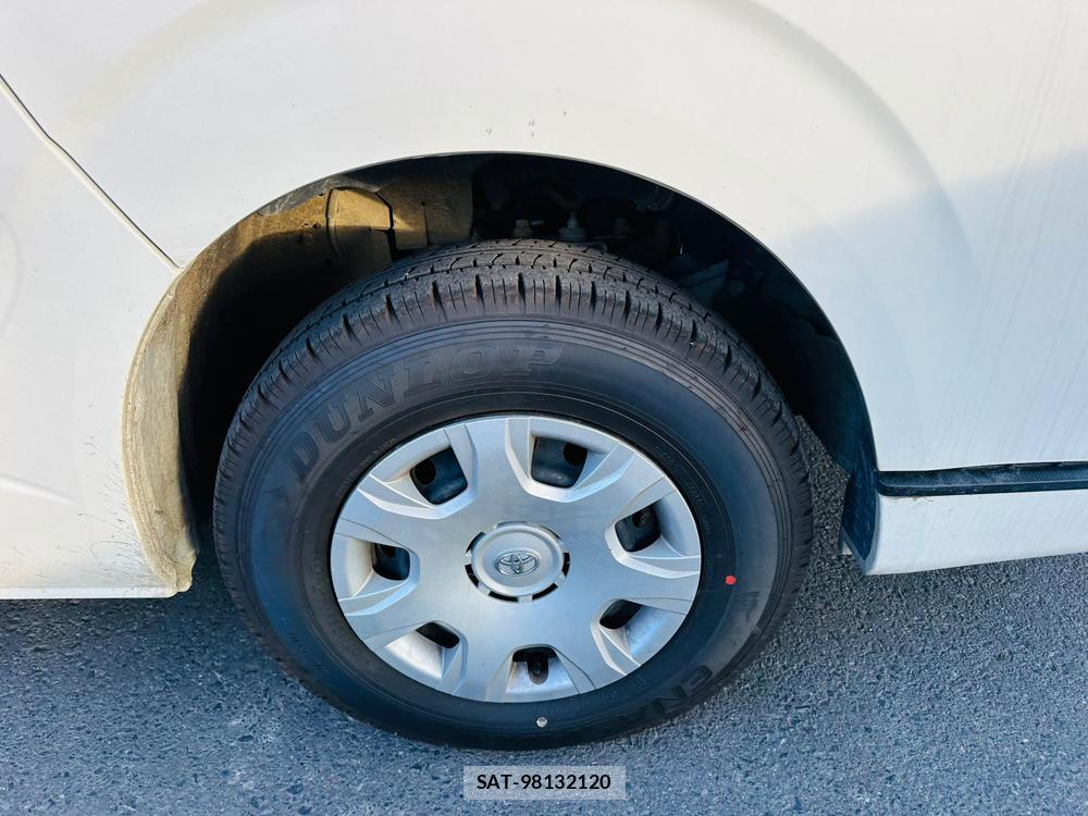 Toyota HIACE VAN 2019 7193936-28