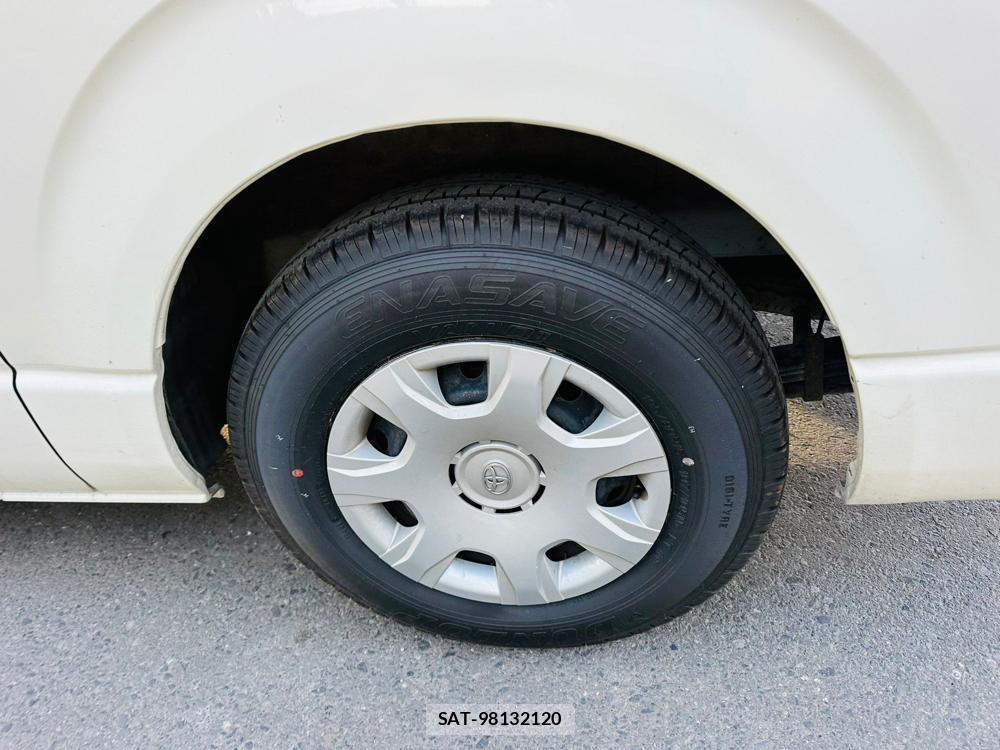 Toyota HIACE VAN 2019 7193936-30