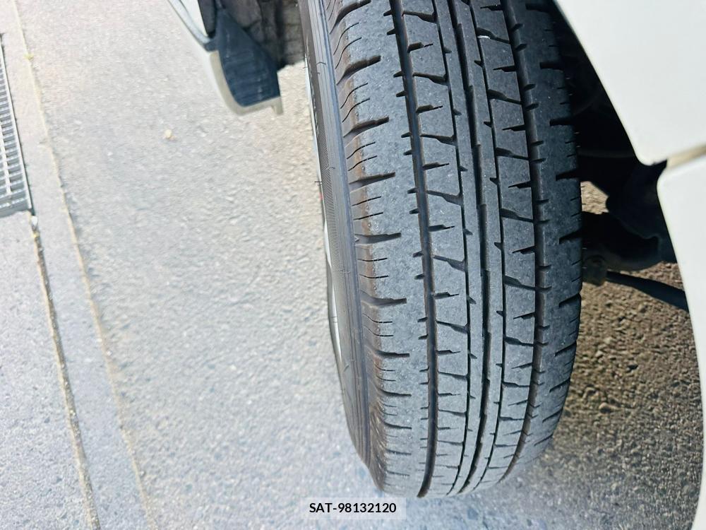 Toyota HIACE VAN 2019 7193936-31
