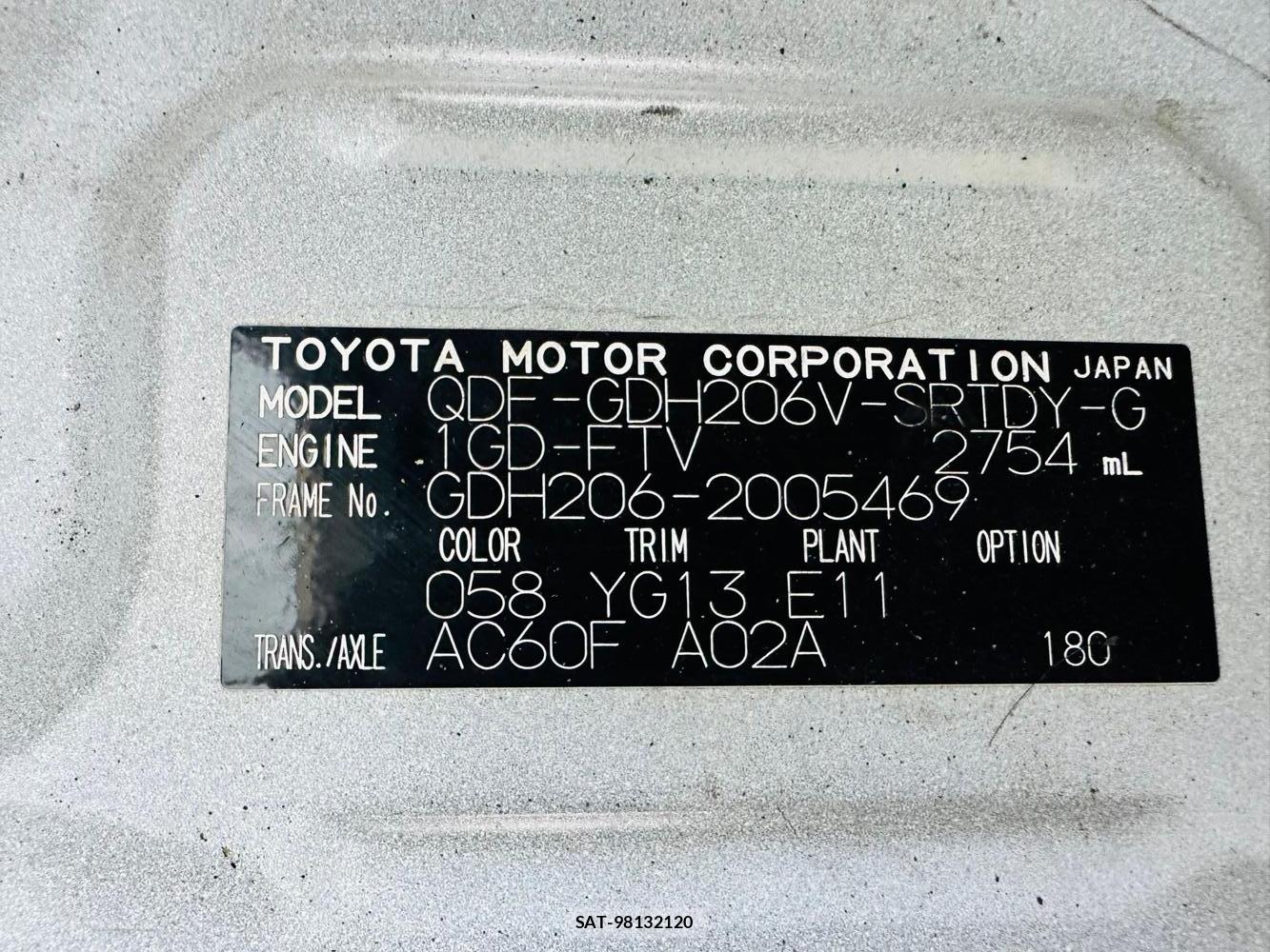 Toyota HIACE VAN 2019 7193936-34