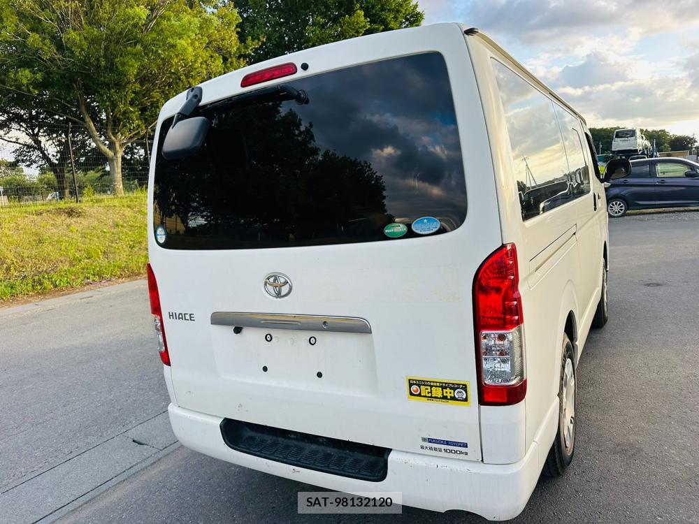 Toyota HIACE VAN 2019 7193936-4